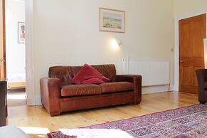 Silver Lining - Gilmore Place Apartment