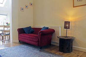 Silver Lining - Gilmore Place Apartment