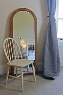 Silver Lining - Gilmore Place Apartment