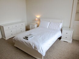 Silver Lining - Luxury Thirlestane Road