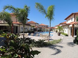 Casa com 3 Quartos em Condomínio Geriba