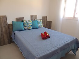 Casa com 3 Quartos em Condomínio Geriba