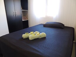 Casa com 3 Quartos em Condomínio Geriba