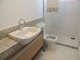 Casa com 3 Quartos em Condomínio Geriba