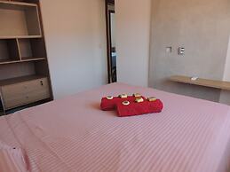 Casa com 3 Quartos em Condomínio Geriba