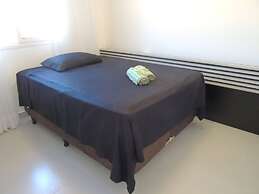 Casa com 3 Quartos em Condomínio Geriba