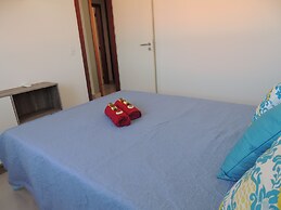 Casa com 3 Quartos em Condomínio Geriba