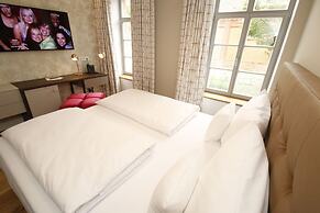 Amelie N°1 Hotel & Appartements