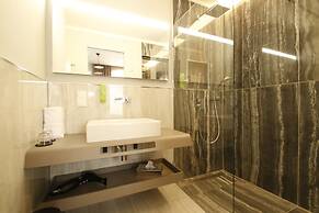 Amelie N°1 Hotel & Appartements