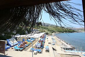 Villa 2 Bedroom Lake View 7