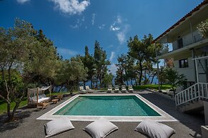 Elies 33 Bio Retreat - Adults Only