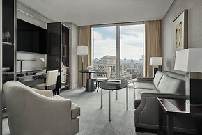Four Seasons Hotel One Dalton Street, Boston