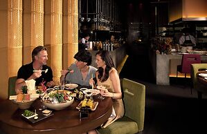 Four Seasons Hotel One Dalton Street, Boston