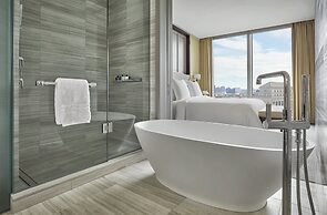 Four Seasons Hotel One Dalton Street, Boston
