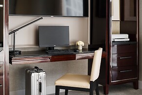 Four Seasons Hotel One Dalton Street, Boston