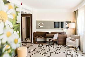 Ambient Hotel & Aromaspa Sikonda