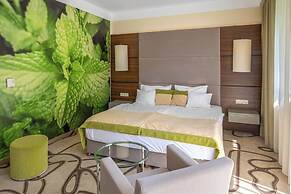 Ambient Hotel & Aromaspa Sikonda