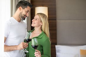 Ambient Hotel & Aromaspa Sikonda