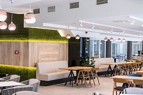 Ambient Hotel & Aromaspa Sikonda