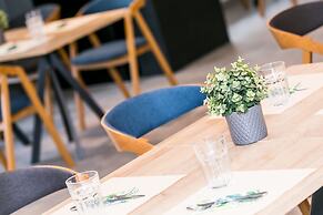 Ambient Hotel & Aromaspa Sikonda