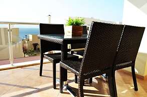 2 Bedroom Apartment Sea View 4 by Likya Global