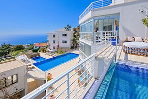 Highclere Hotel and Spa