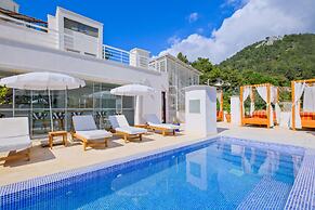 Highclere Hotel and Spa