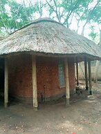 Simbamwenni Lodge and Camping