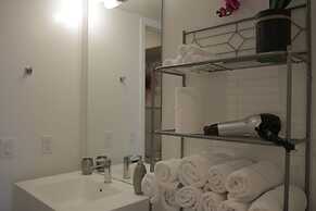 A&A Suites in the heart of Downtown Toronto