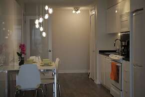 A&A Suites in the heart of Downtown Toronto