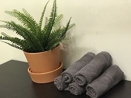 Private Home 3 Bedroom 2 Bath Downtown