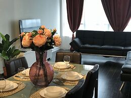 Private Home 3 Bedroom 2 Bath Downtown