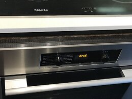 Private Home 3 Bedroom 2 Bath Downtown