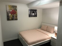 Private Home 3 Bedroom 2 Bath Downtown