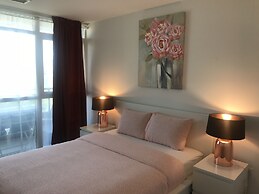 Private Home 3 Bedroom 2 Bath Downtown