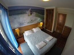 Supertubos Beach Hostel