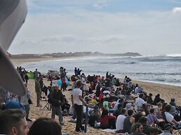 Supertubos Beach Hostel