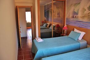 Supertubos Beach Hostel