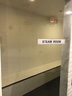 CN Tower View Design apart 3BD-2BA DT