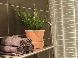 CN Tower View Design apart 3BD-2BA DT