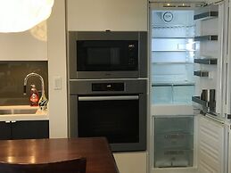 CN Tower View Design apart 3BD-2BA DT