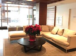 CN Tower View Design apart 3BD-2BA DT