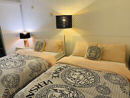 A&A Suites Magnificent 3-BD apt in DT