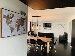 A&A Suites Magnificent 3-BD apt in DT