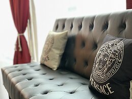 A&A Suites Magnificent 3-BD apt in DT