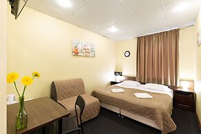 Mini-Hotel Entrance N2