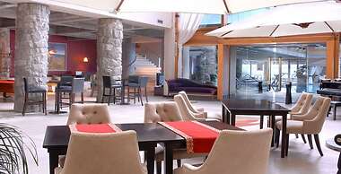 Cacique Inacayal Lake & Spa Hotel