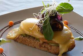 Cacique Inacayal Lake & Spa Hotel