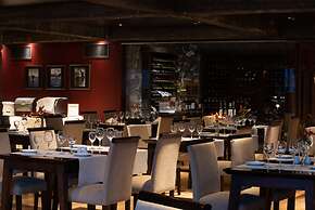 Cacique Inacayal Lake & Spa Hotel