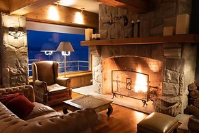 Cacique Inacayal Lake & Spa Hotel